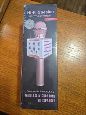 NIB Wireless Microphone HiFI Speaker  Black